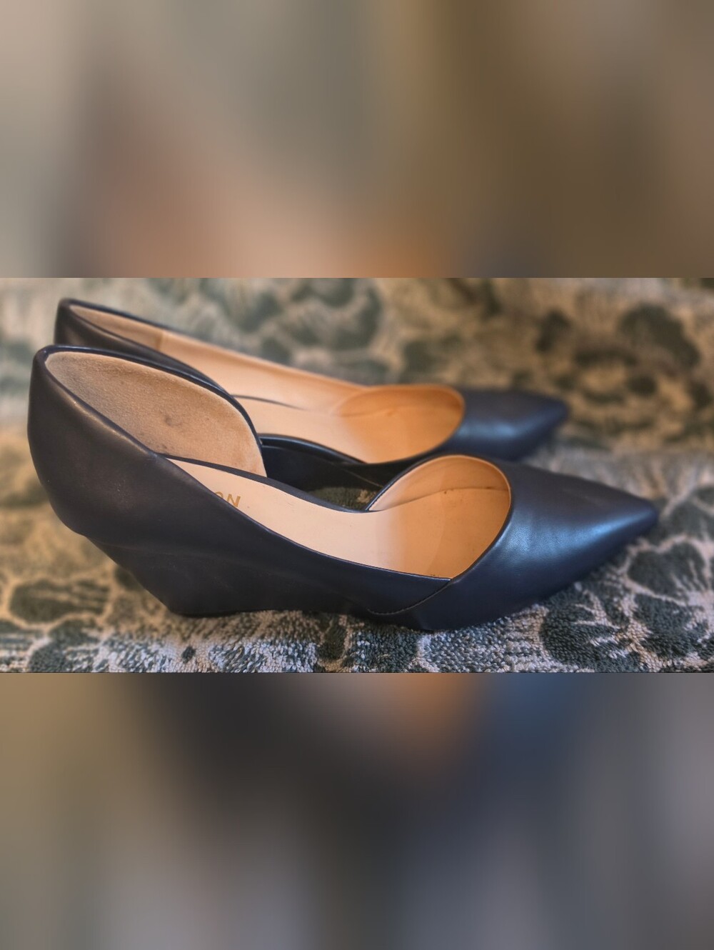 Kenneth Cole Navy Pointed D'Orsay Wedges - Picture 3 of 7